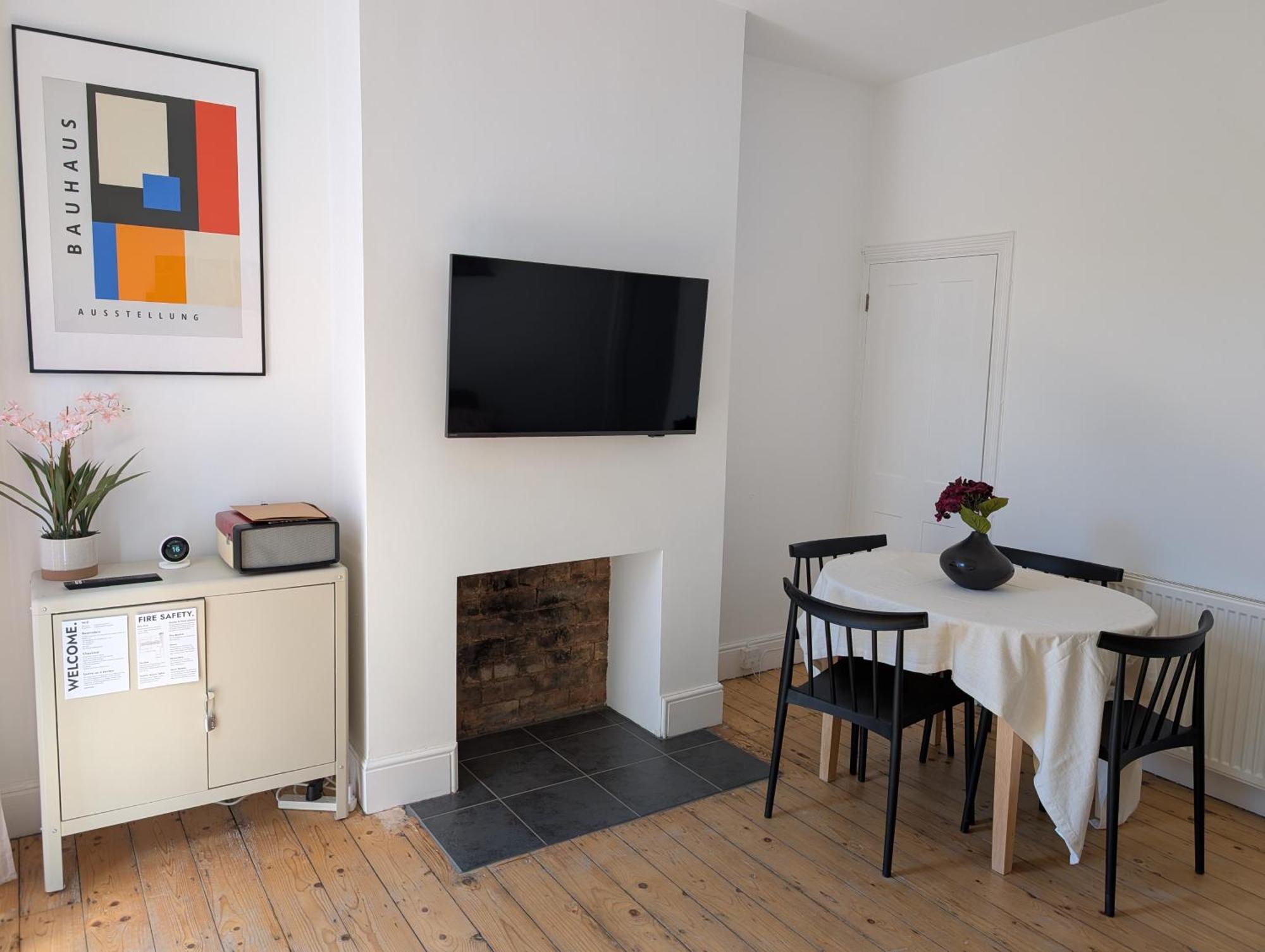 Urban Oasis Serviced - Families, Remote Work, Corporate, Contractors